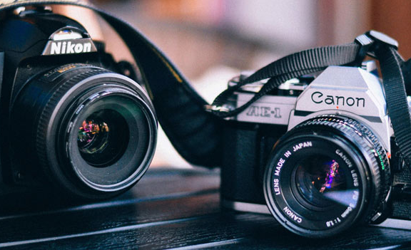 人物專(zhuān)題片結(jié)構(gòu)特點(diǎn)